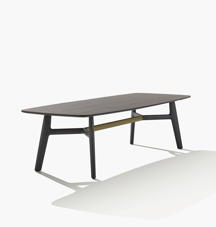 Curve table, design by Emmanuel Gallina