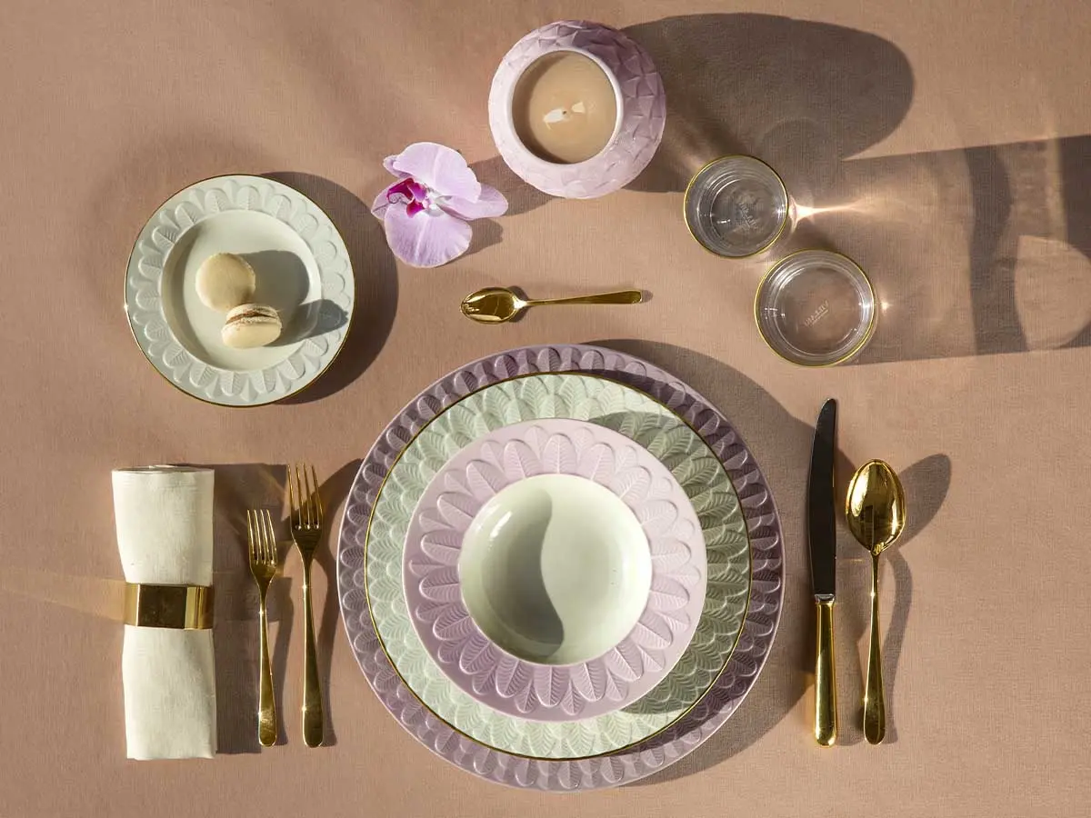 ALICE DREAMS PEACOCK TABLE SET 