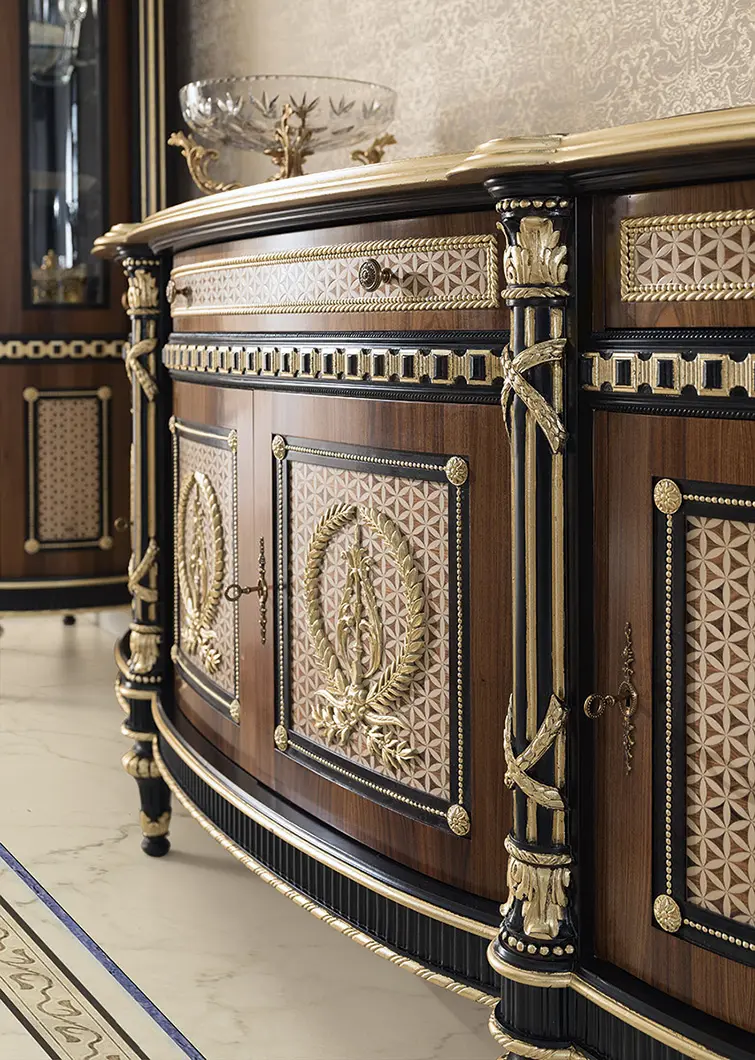 Classic furniture by Modenese