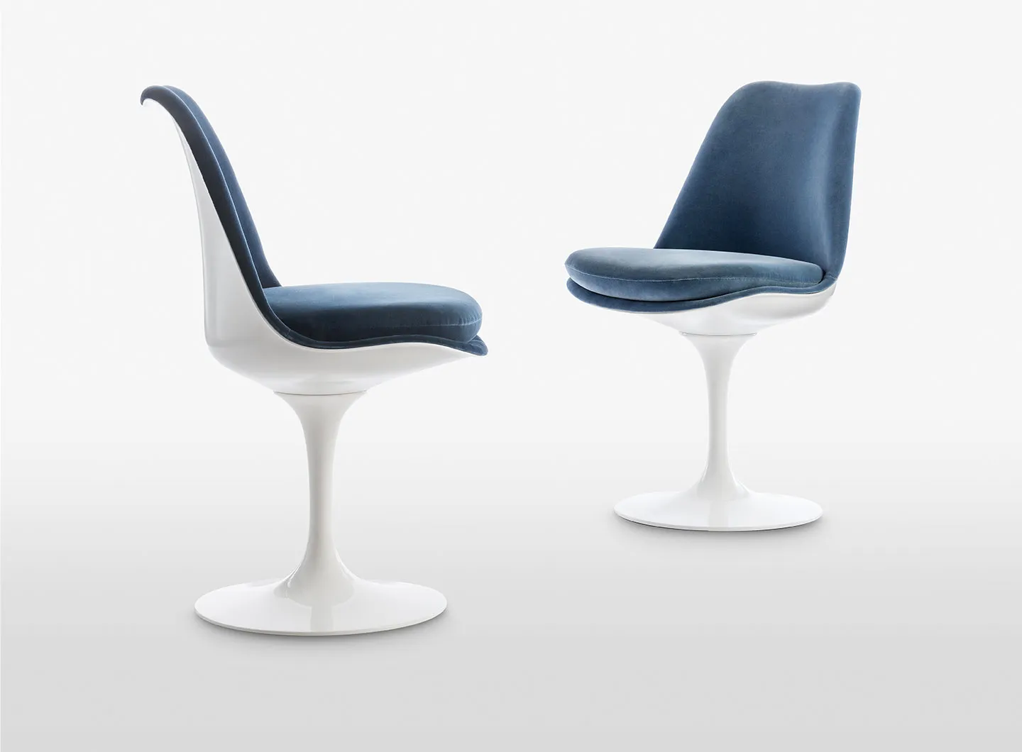 Tulip Chair designed by Eero Saarinen, Ph. Courtesy of Knoll