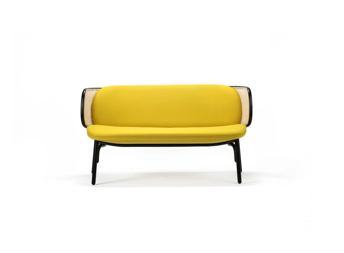 Suzenne sofa design by Chiara Andreatti