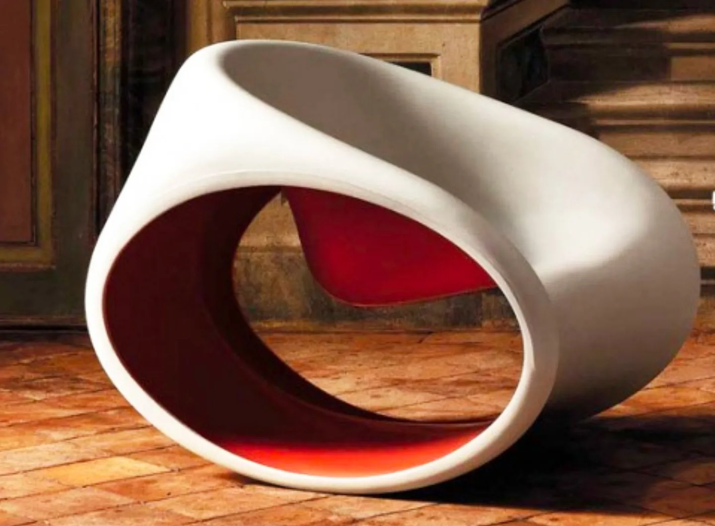 05b_Poltrona MT3 di Ron Arad per Driade