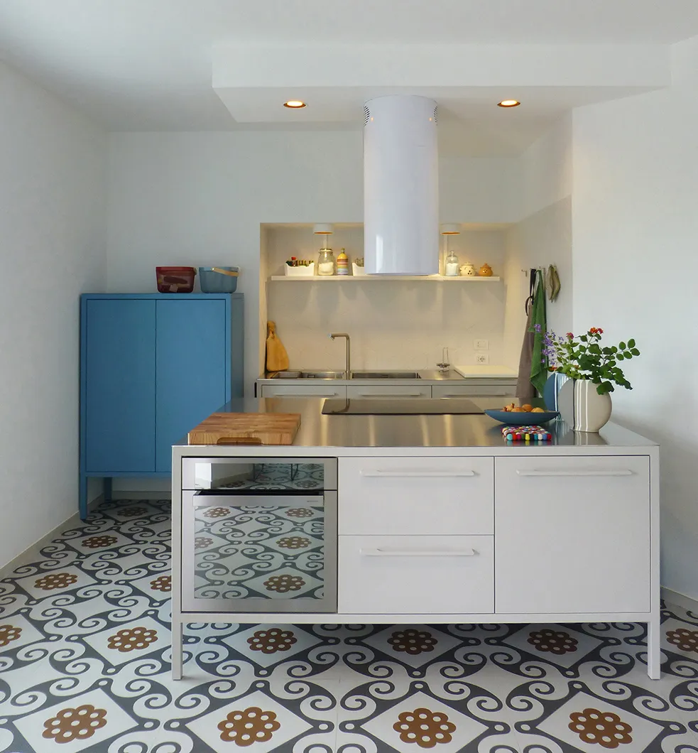 Fantin-Frame-Kitchen-Cupboard