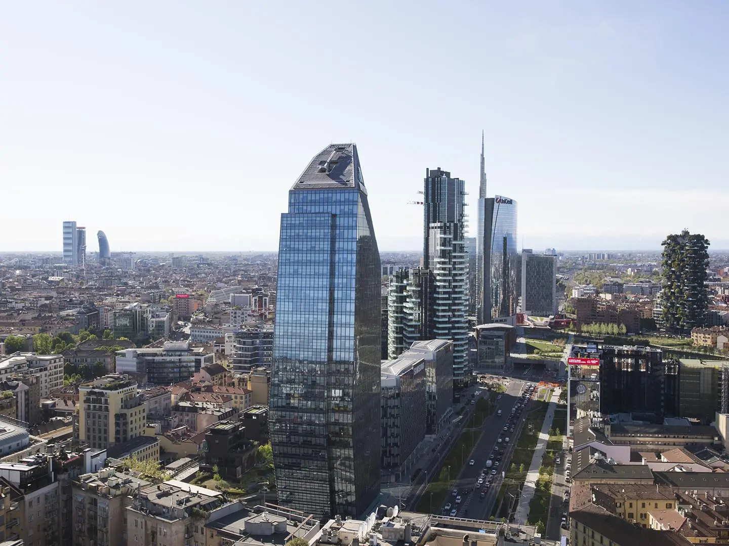 Skyline Milano Verticale 3