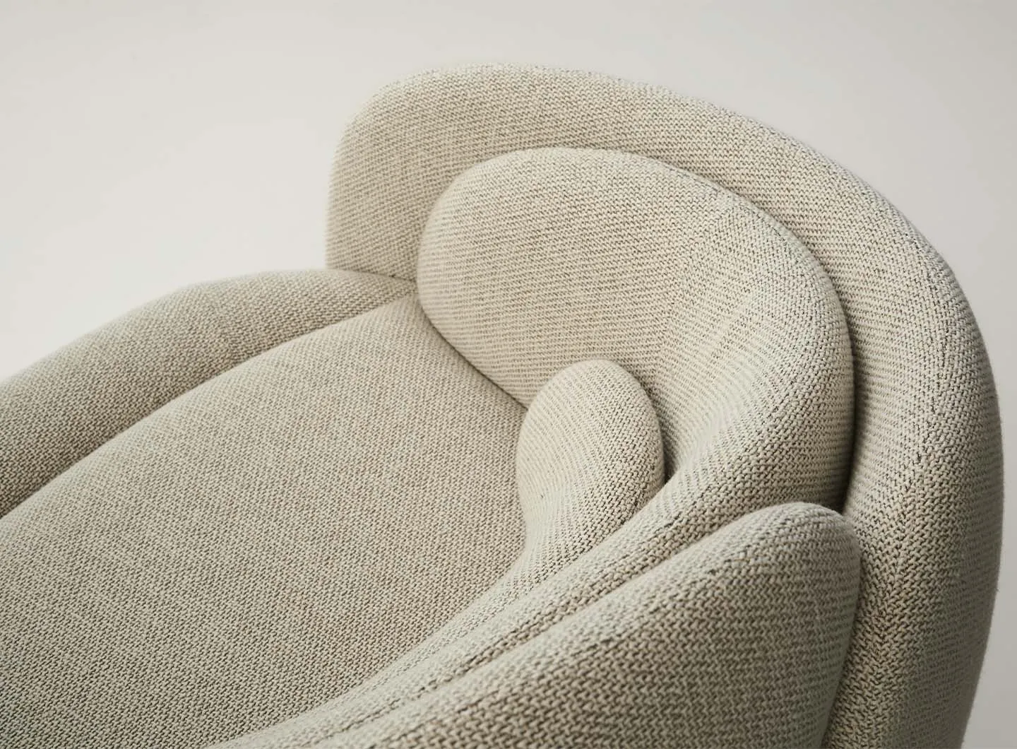 Armchair Peonia design Cristina Celestino for Pianca