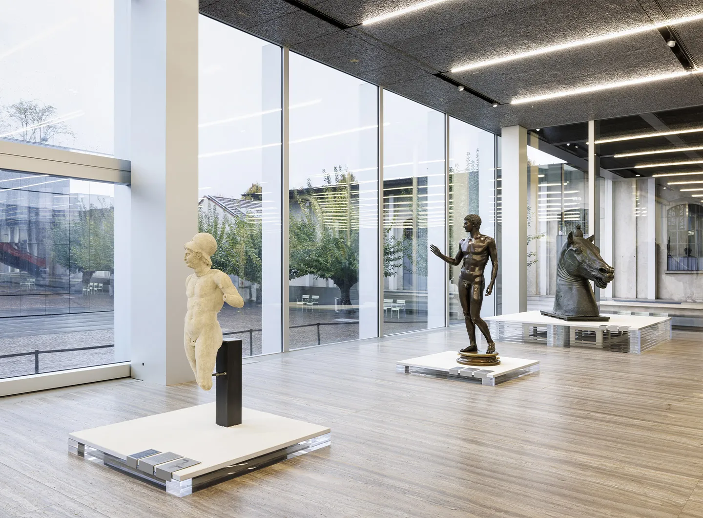 fondazione prada, recycling beauty, salone milano, statue