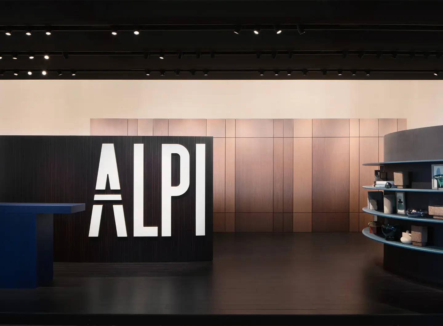 alpi, stand, salone milano