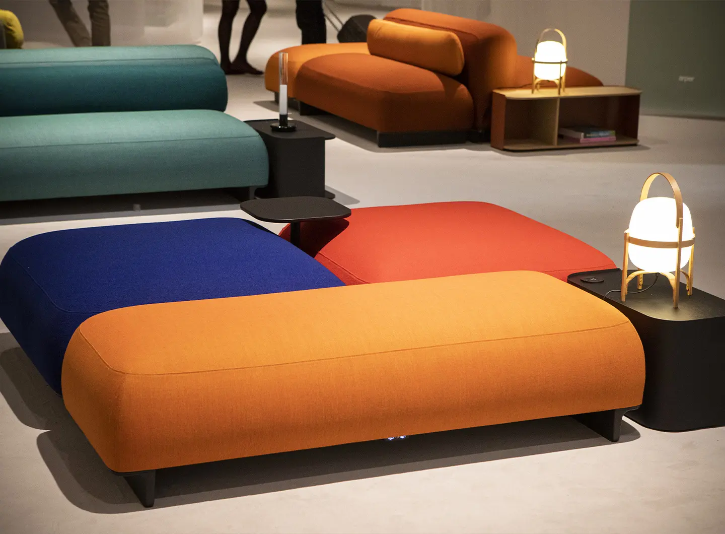 arper, stand, salone milano, colors, ralik