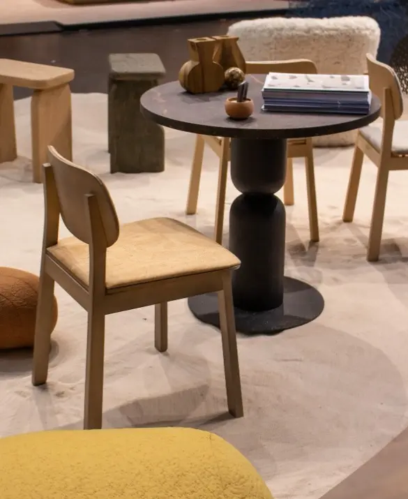 Casual Tam Tam table