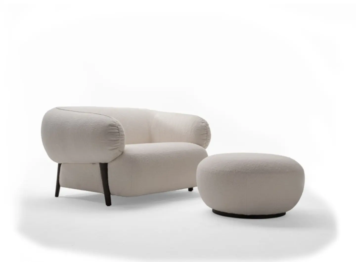 CAROL_armchair___pouf__2_WEB.jpg