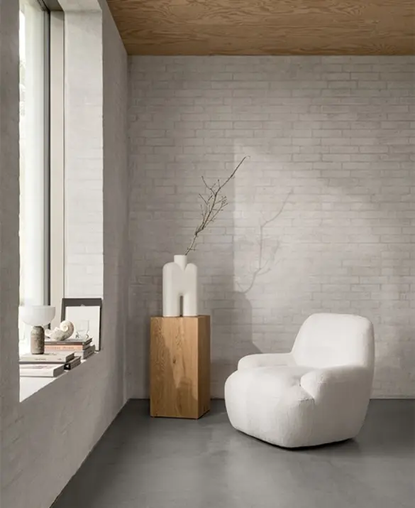Uma armchair