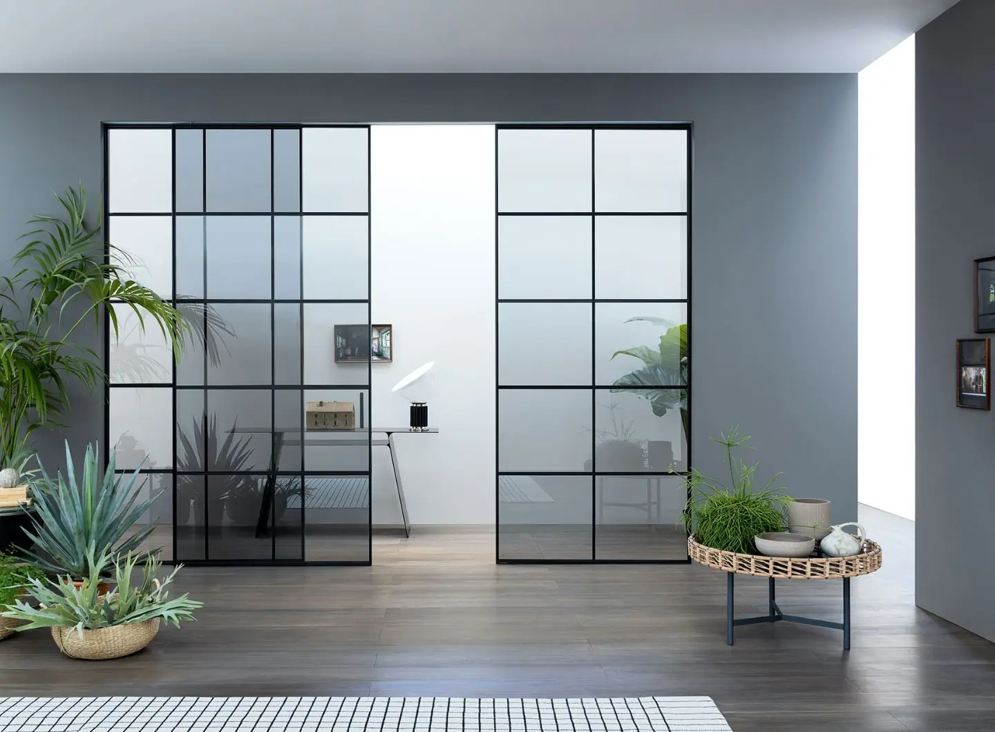 L7 Times - sistema ad ante fisse e scorrevoli - design Piero Lissoni