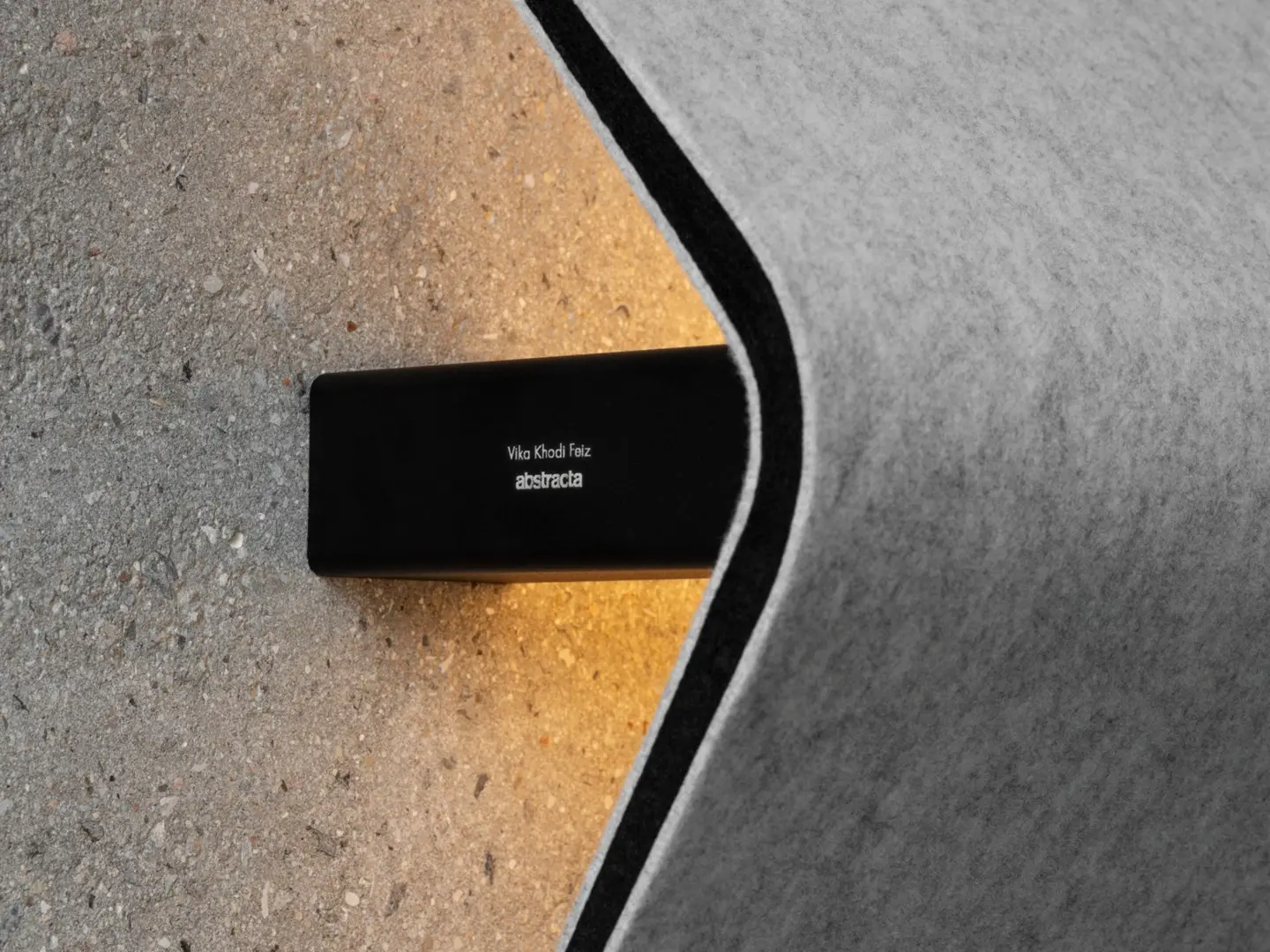 Abstracta - Vika Wall Light