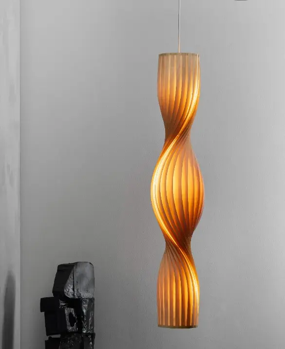 TR 4 - Anniversary Lamp 