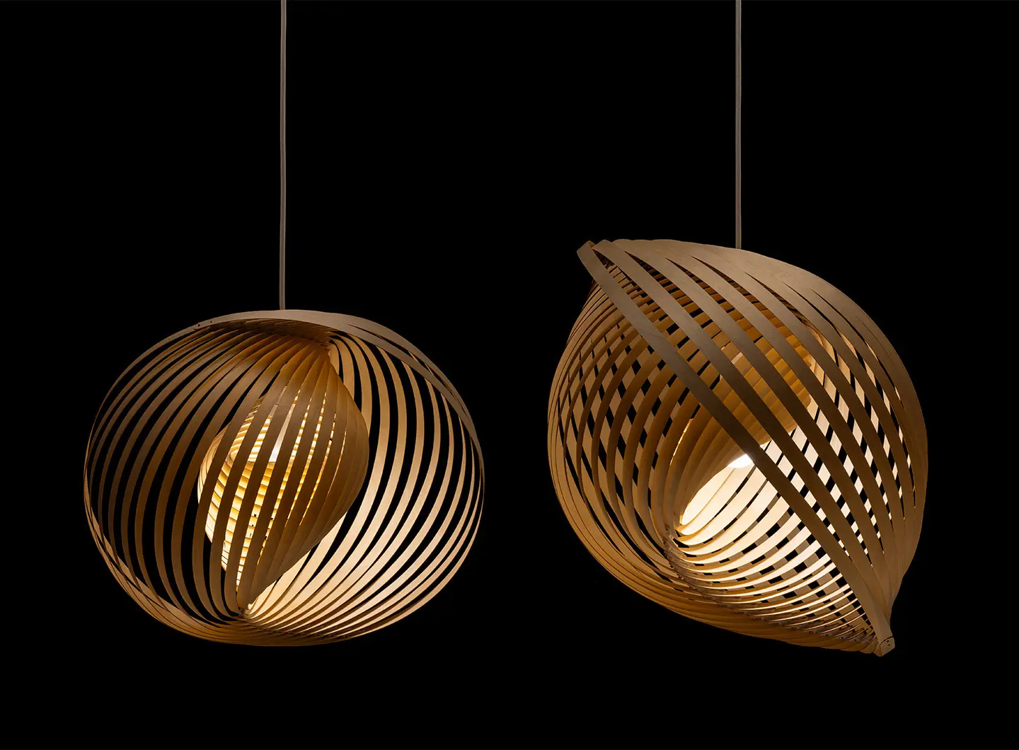 SectoDesign_Adilo8200_AdiloSmall8201_dark_pair1_1440x1060.jpg