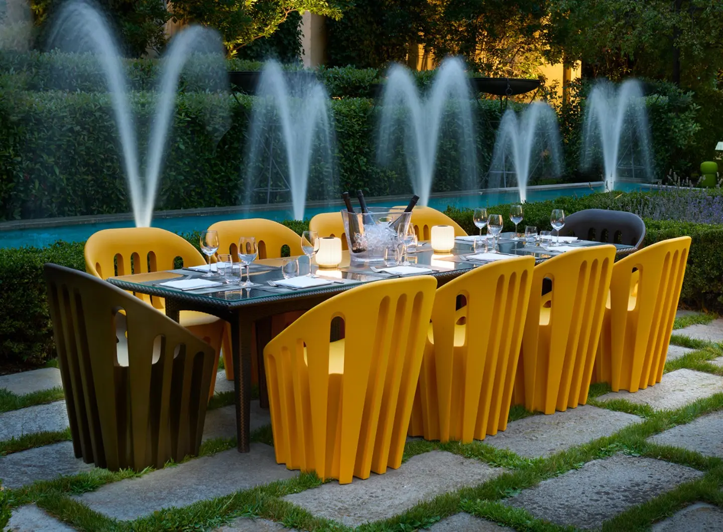 Coliseum chair, design Alvaro Uribe