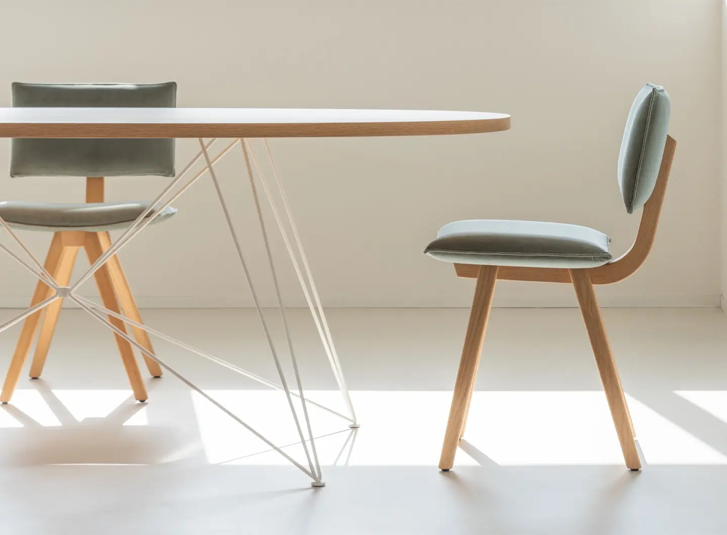 Magis_trave_chair_gallery.jpg