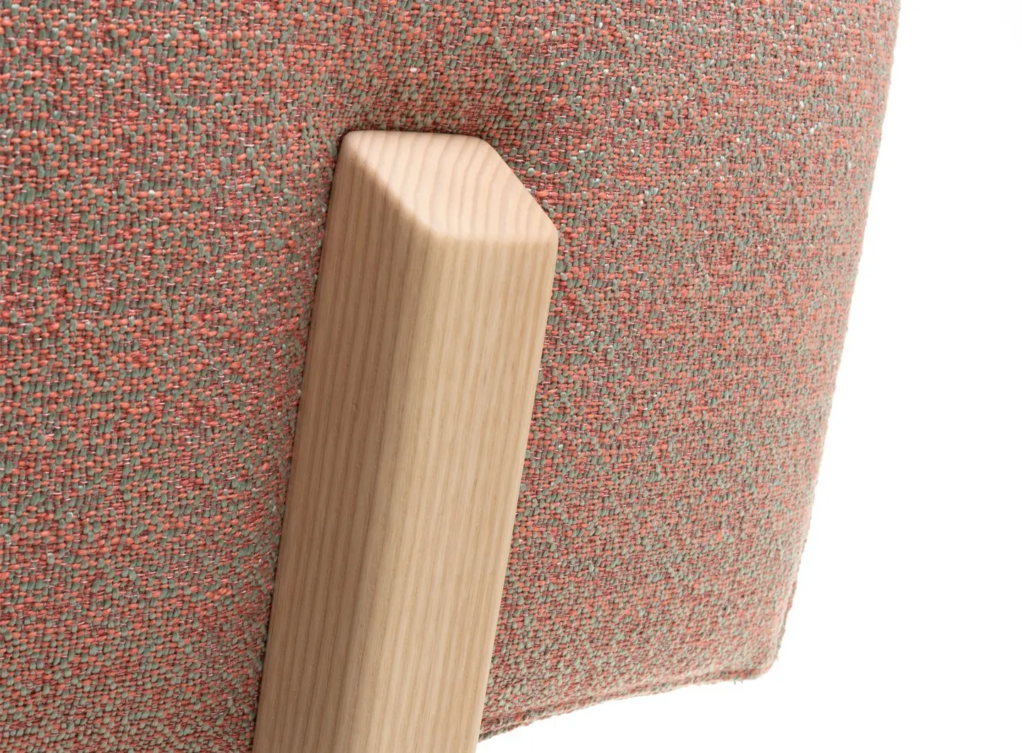 Magis_trave_chair_gallery_2.jpg