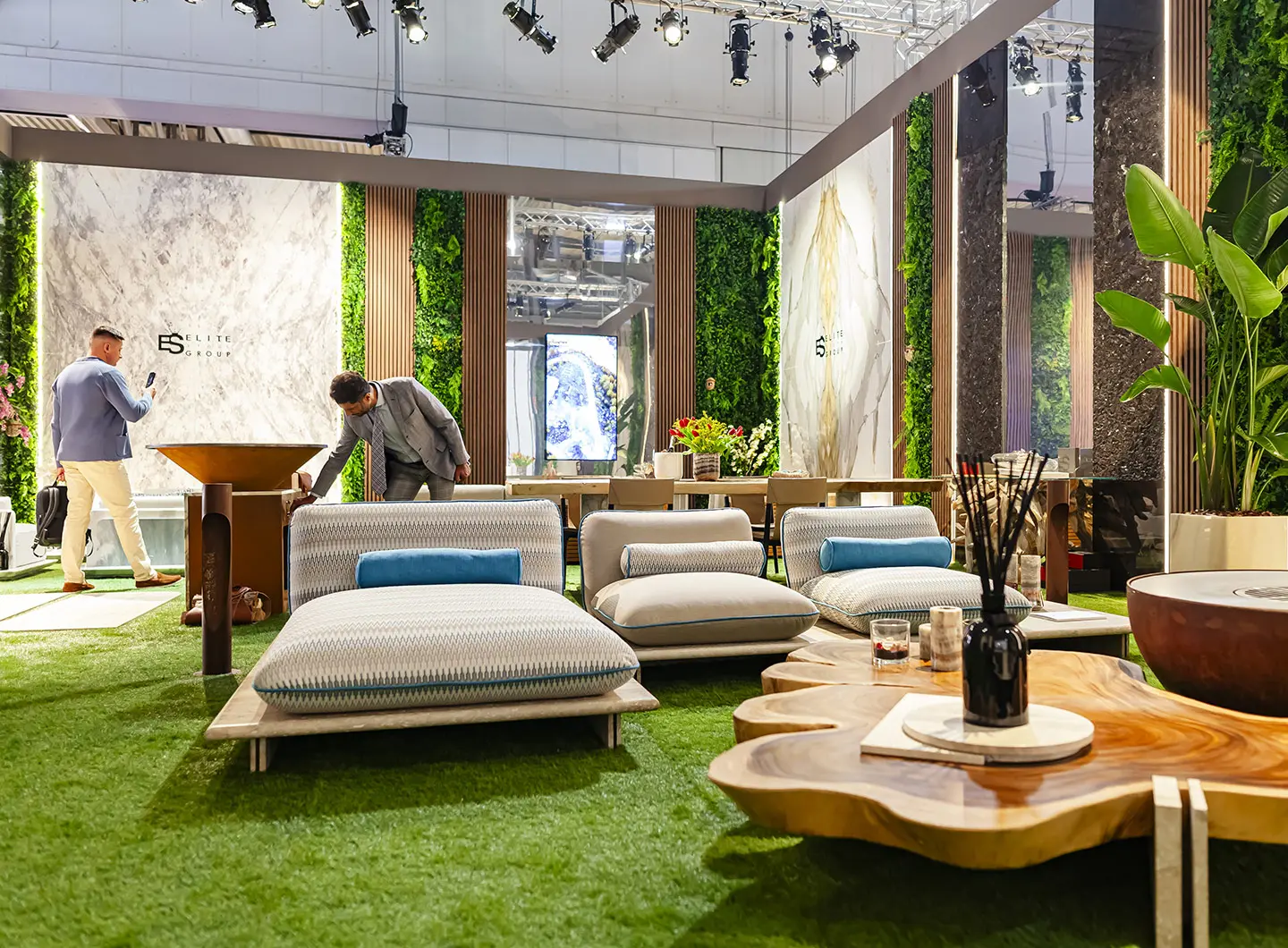 veduta stand Elite Stone al Salone del Mobile.MIlano 2025