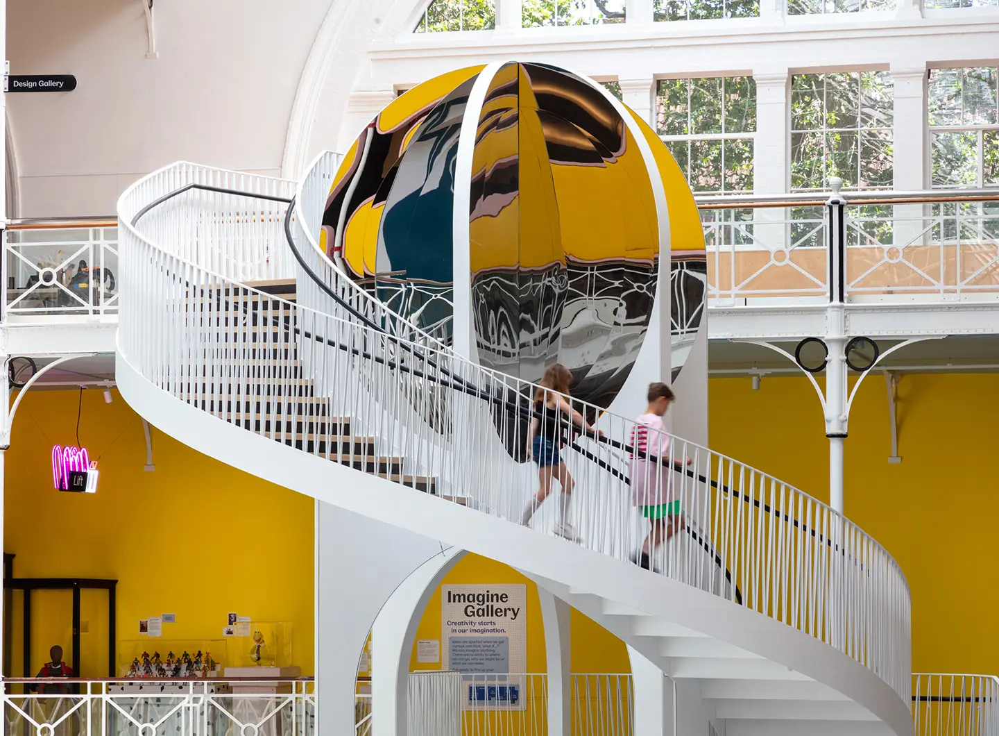 interno del Young V&A a Bethnal Green