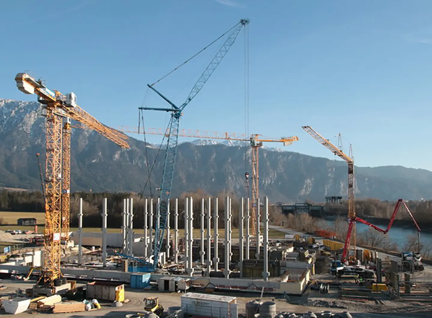 BORA_vertical_factory_construction_cam_05_03_2025.jpg