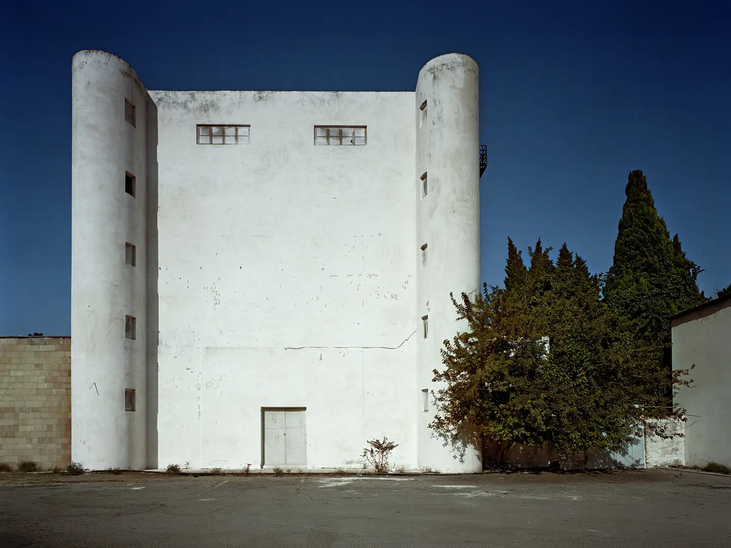 Club dei Lavoratori di Surakhany, Baku, Azerbaigian, 1929, ph. Richard Pare