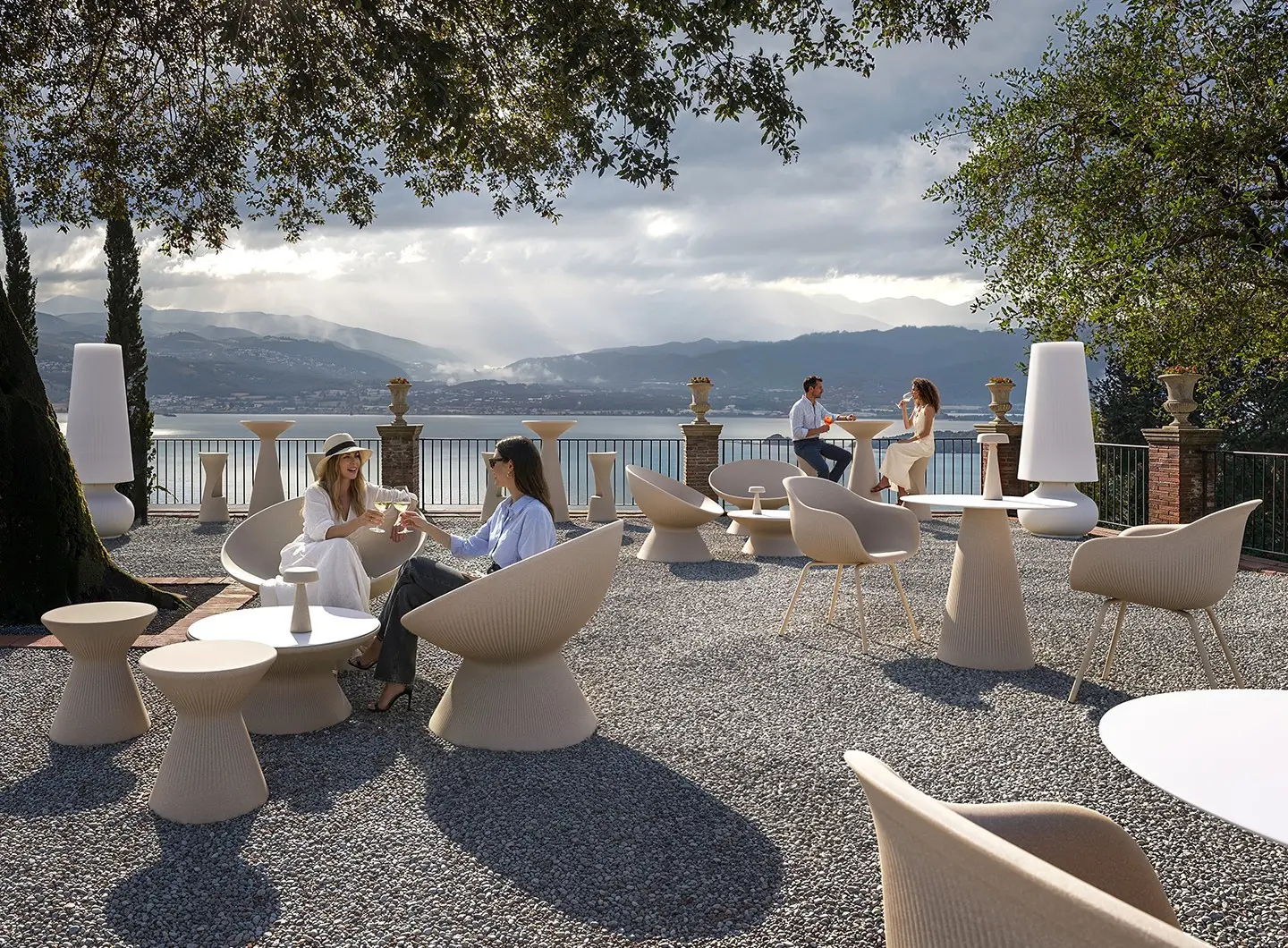plust_collection_fade_arredi_outdoor.jpg