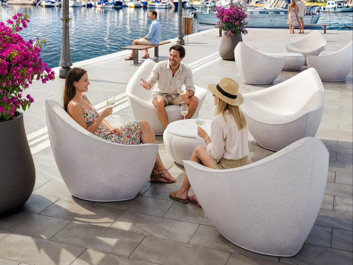 Plust - Vela Armchair