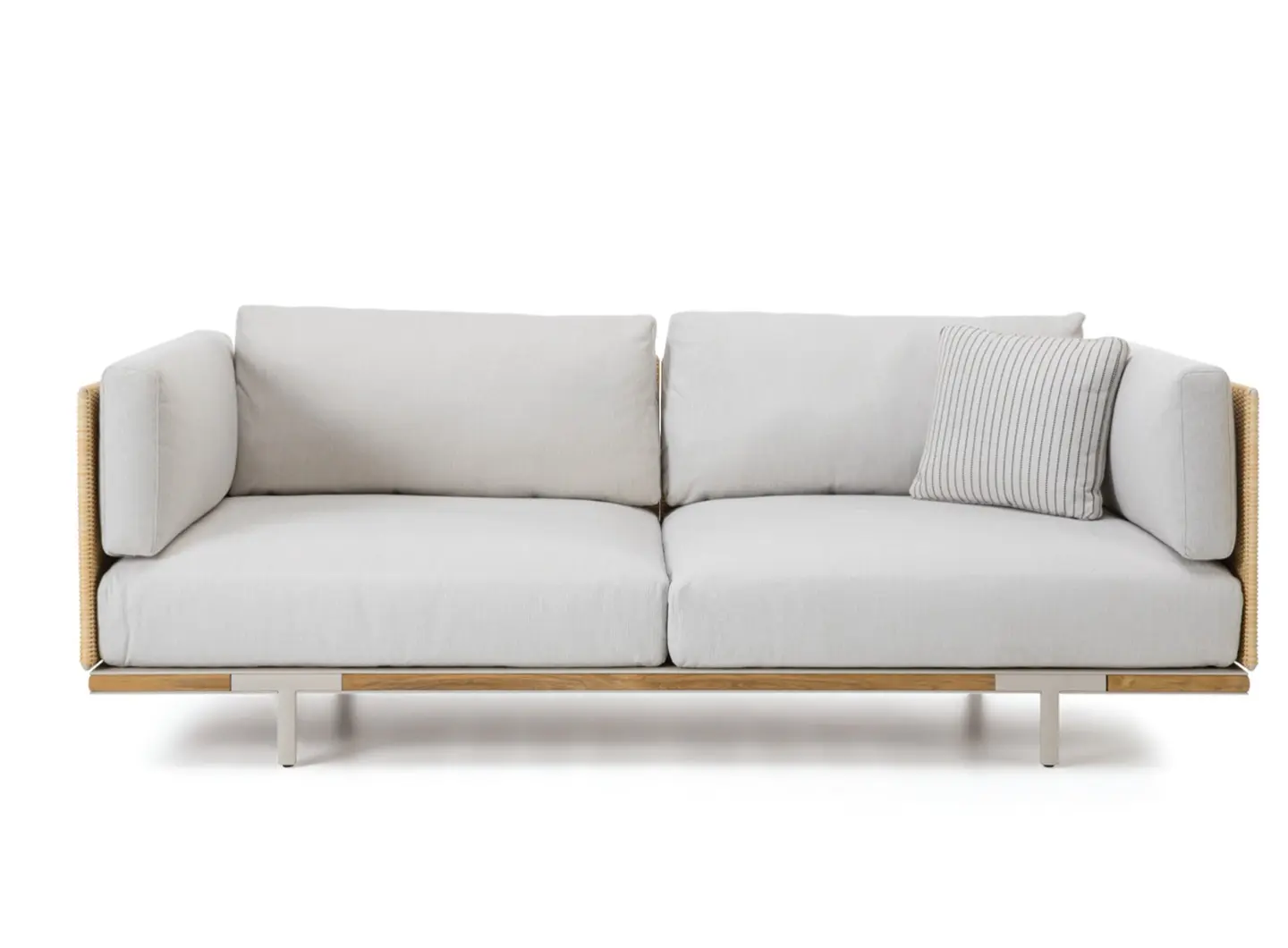 Baia Natural XL Sofa, con struttura in fibra e dettagli in teak naturale e alluminio