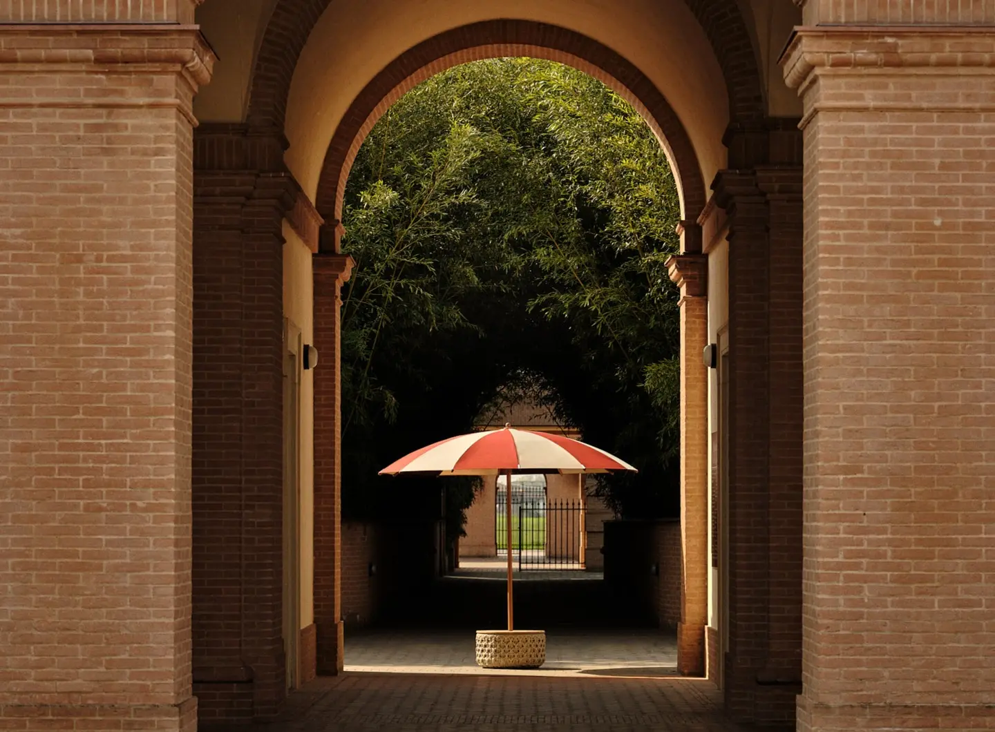 Ombrellone Ginko con base Patio Basket