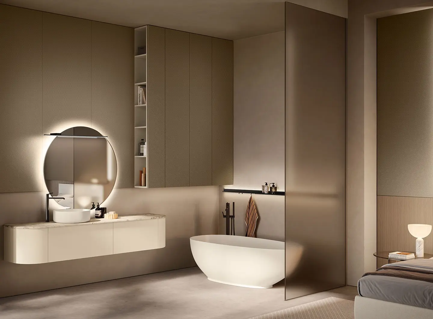 Flair bagno - Mobile sospeso con basi terminali curve in laccato opaco Panna Porcellana e piano Vitium Tecnology con texture Super Beige personalizzata Scavolini. Schienale e pensili in PET Microdecor Pearl Bronze.