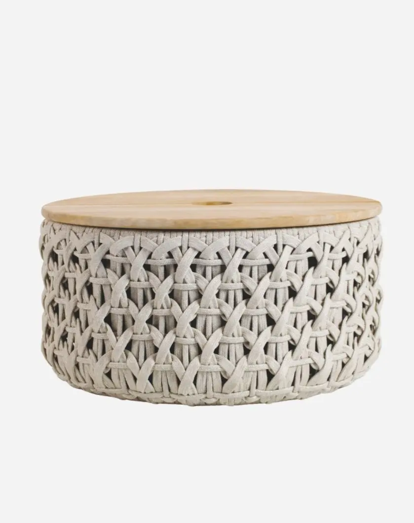 Patio Basket, con piano in teak e base in corda 