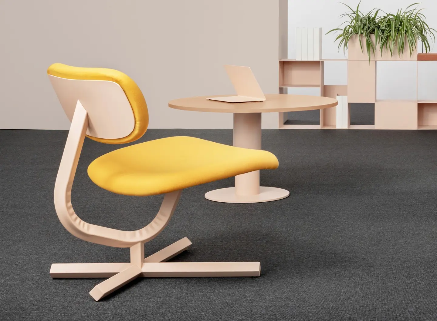 Typo Lounge Chair, design AMDL CIRCLE