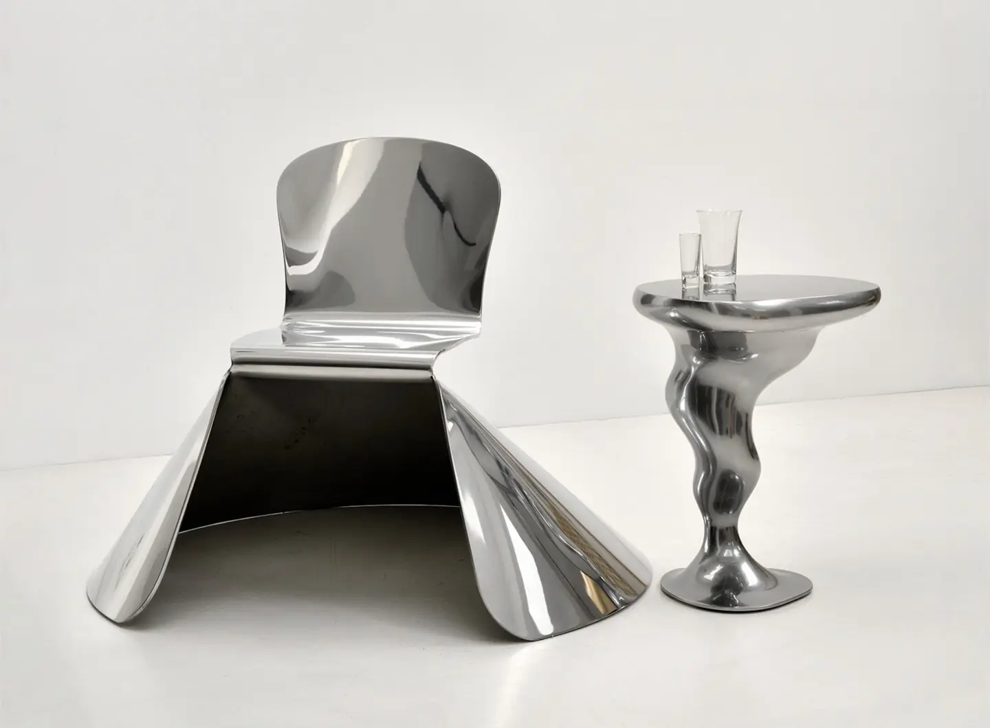 Xavier_Lust___Smoke_Table___ph_Nicolas_Schimp__35__1440.jpg
