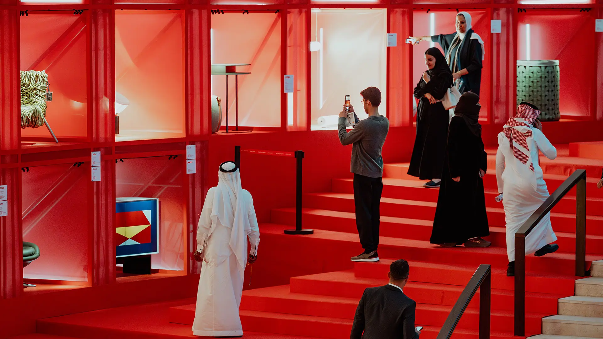 Red in Progress, Installation Giò Forma, with visitors